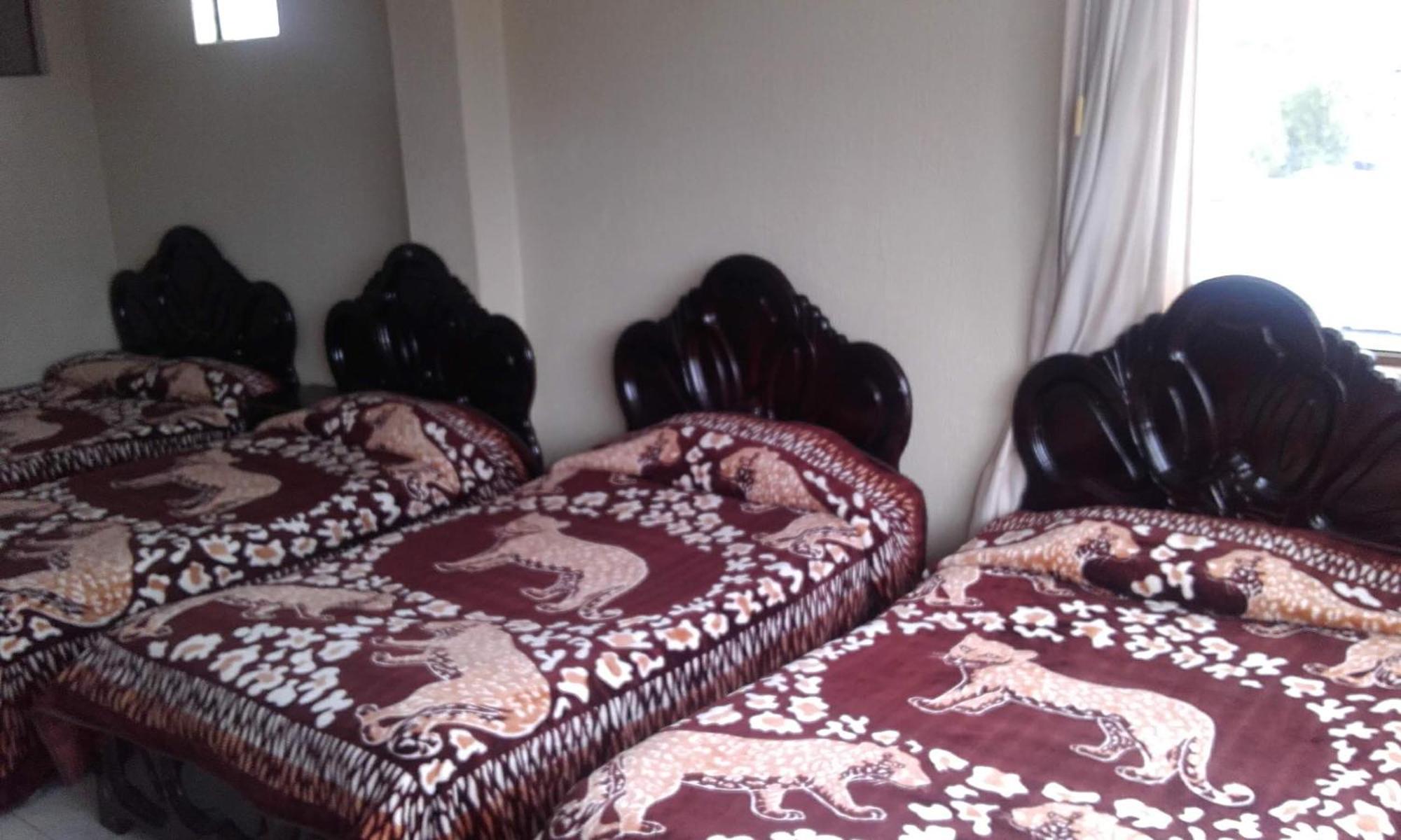 Tulcán Hostal Lesly Salome מראה חיצוני תמונה